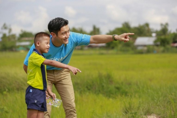 ใจดีสปอร์ต! “ชีวอน” กับโมเมนท์ความน่ารัก “สุดใจดี” เห็นแล้วอมยิ้มตาม 