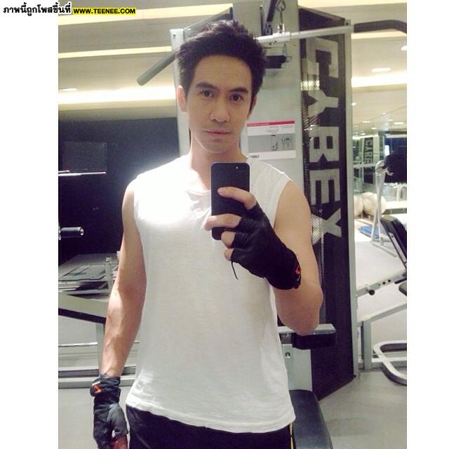 โป๊บ ธนวรรธน์