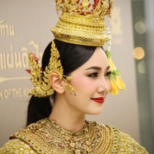 นุ่น วรนุช งดงาม ดุจ นางในวรรณคดี ในชุดไทยโชว์รำถวายพระพร