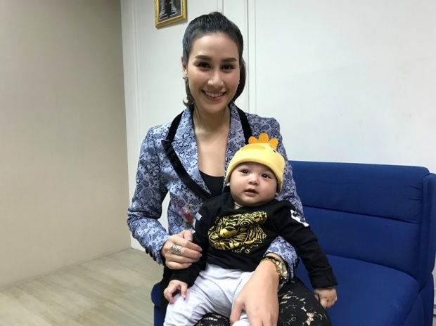 ‘น้องลีออง’ ลูกชายร๊อกเกอร์ใหญ่ ‘เสก โลโซ’ เดินสายโชว์ตัวออกสื่อ