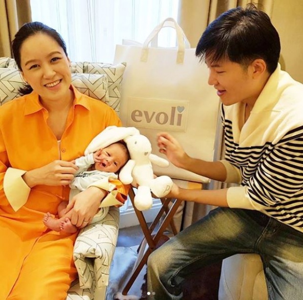 หลงรักหนักมาก!! อัพเดทภาพความน่ารัก “น้องพอล” ลูกชาย “พ่ออั๋น-แม่จ๋า”