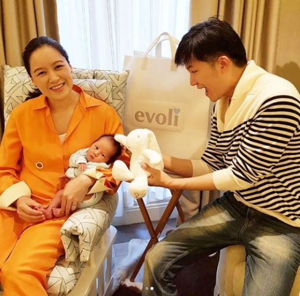 หลงรักหนักมาก!! อัพเดทภาพความน่ารัก “น้องพอล” ลูกชาย “พ่ออั๋น-แม่จ๋า”