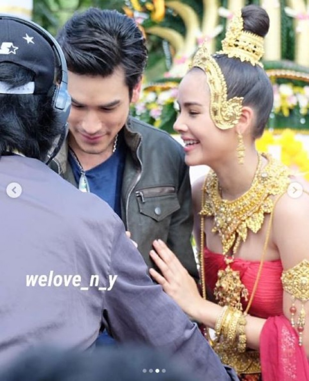 เผยวินาที “ณเดชน์” ดูแล “ญาญ่า” ทุกขั้นตอน!! หลังน้องใส่ชุดนางรำ ทำพิธีรำบวงสรวง (มีคลิป)