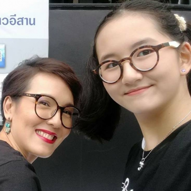  แชร์สนั่น! เมื่อนักแสดงสาว “แวร์โซว” ตกงานนับปี วอนผู้จัดโปรดเมตตาของานเลี้ยงลูก