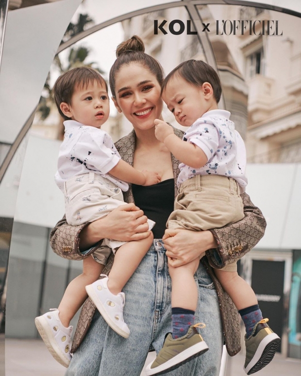 15 ภาพน่ารักแบบจุกๆ โมเมนต์แม่ลูก ชมพู่ กับ สายฟ้า-พายุ ที่เมืองคานส์