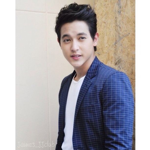 เจมส์ จิรายุ