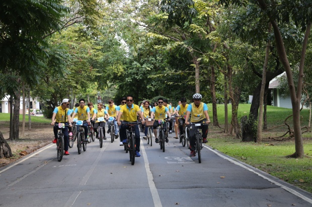 กุ้ง-ฟลุค นำทัพศิลปินดารา ซ้อมปั่นเพื่อพ่อ Bike For Dad 2015