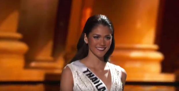 แนท อนิพรณ์ ประชันโฉมรอบพรีลิม บนเวที Miss Universe 2015