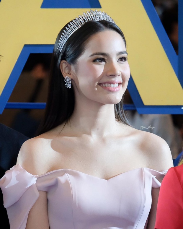 เปิดคำวิจารณ์ ญาญ่า-คิมเบอร์ลี่ หลังประชันโฉมกัน ชาวเน็ตลั่น ชุดนี้โป๊ไป!