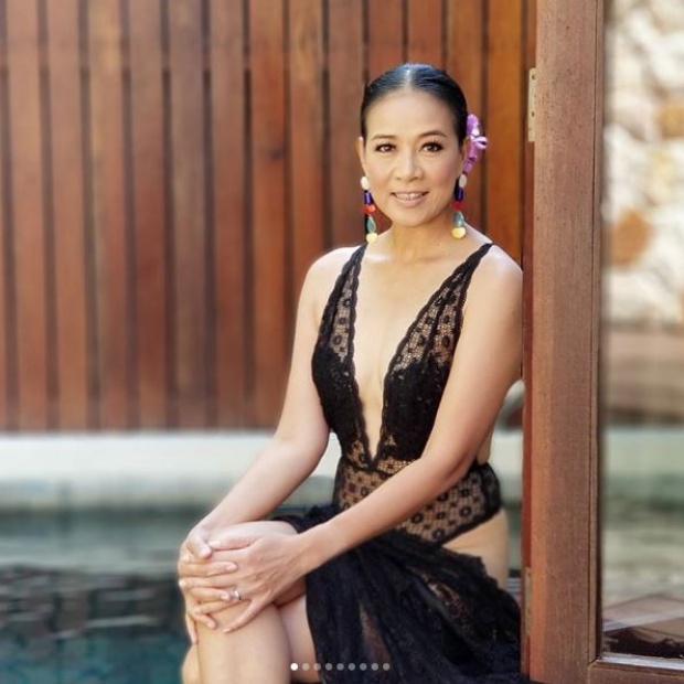 สวยอมตะ!! “กบ ปภัสสรา” โพสต์รูปอวดหุ่นสุดเซี๊ยะ!! ในชุดว่ายน้ำลูกไม้ซีทรู แซ่บสุดๆ