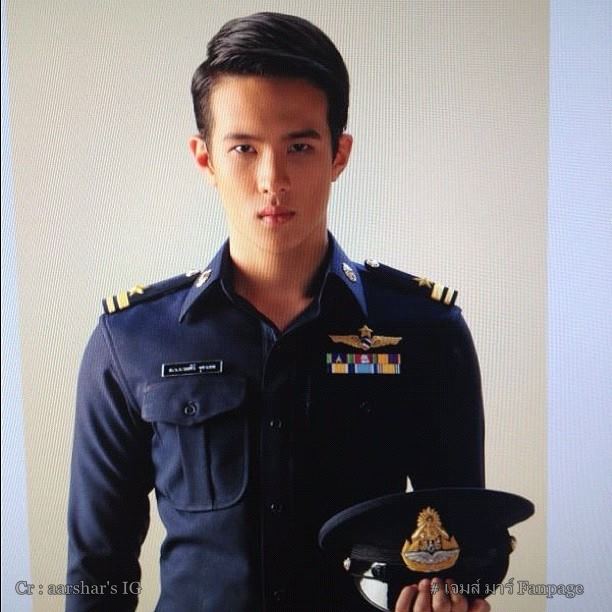 เจมส์ มาร์