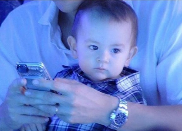 ภาพน้องลูก้า ลูกชาย พอลล่า เผลอแป๊ปเดียวหน้าหล่อ งานดีมาก 