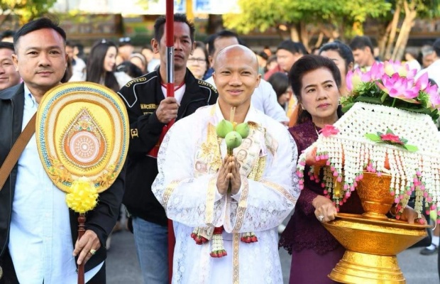 เปิดภาพชุด!! หลวงพี่เจ เข้าพิธีอุปสมบท ที่วัดบางช้างเหนือ อ.สามพราน จ.นครปฐม