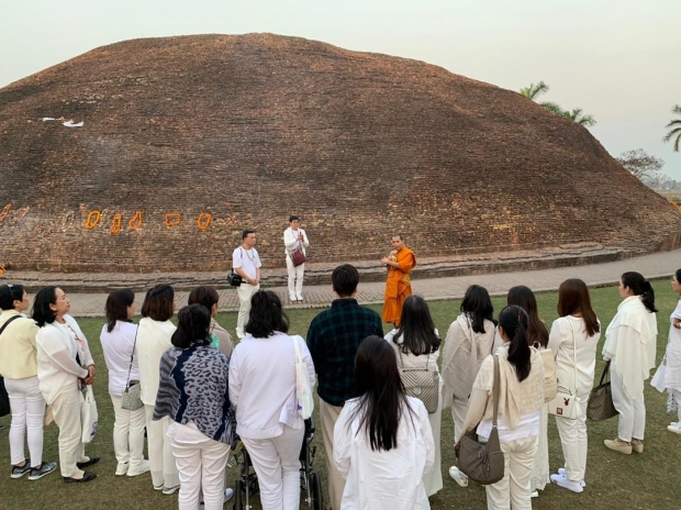 ณเดชน์-แม่แก้ว บริจาค1ล้านบาท สร้างห้องพยาบาลวัดไทยที่อินเดีย 