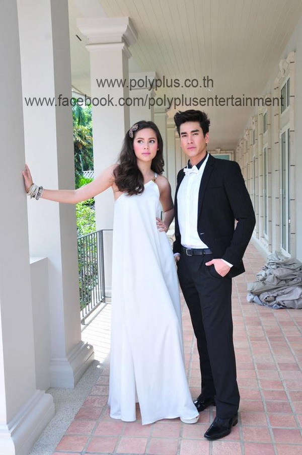 เวียร์ อั้ม ญาญ่า ณเดชน์ "ถ่ายแบบ Oops"