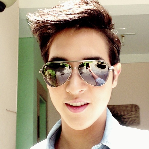 เจมส์ จิรายุ