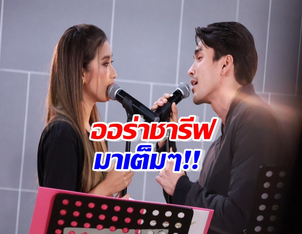 ‘คุณนายตั๊ก’- ‘เจ้าสัวบุญชัย’ จูงมือทำบุญร่วมชาติ ตักบาตรร่วมขัน