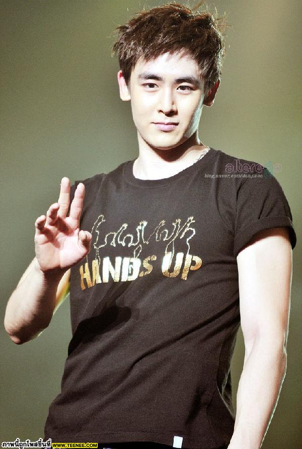 กรี๊ด!!นิชคุณ<อาตี๋ที่หล่อได้ทุกองศา>