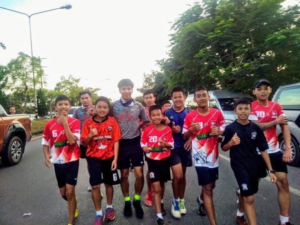 นักร้องดัง เคลื่อนไหว โพสต์ภาพที่เคยเจอเด็กๆ 13 ชีวิต #ถ้ำหลวง พร้อมประโยคซึ้ง!