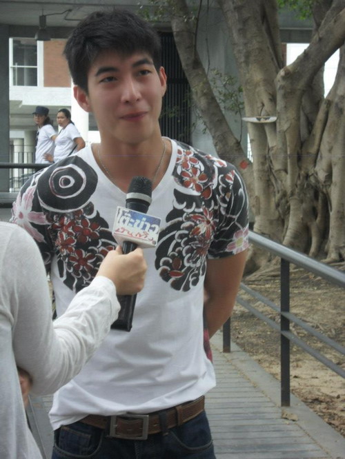 โตโน่ ภาคิณ