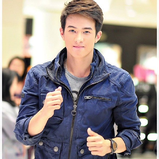 "เจมส์ มาร์"