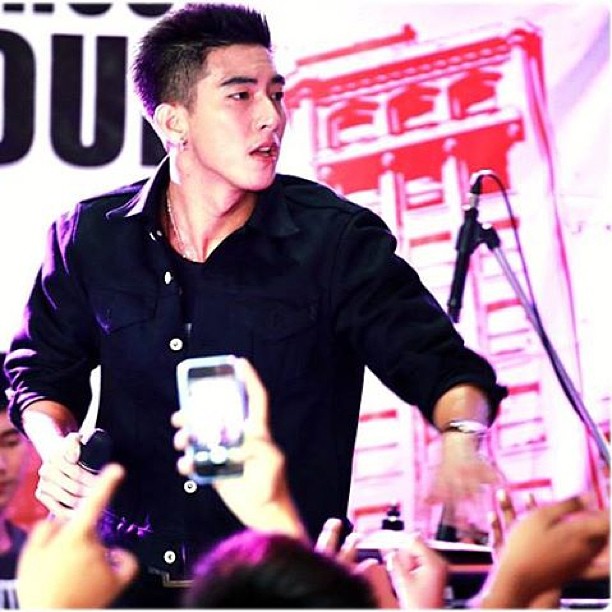 โตโน่ ภาคิน