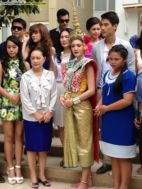 ภาพจาก พิธีบวงสรวงละครเรื่อง นางชฎา