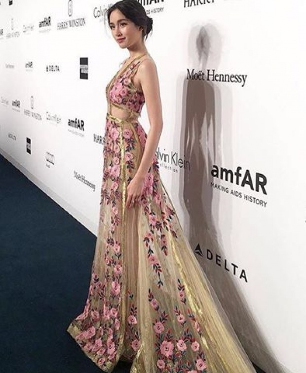 สวยกราบ!!ปอย ณ งาน amfAR ที่ฮ่องกง ออร่าระดับ10!!