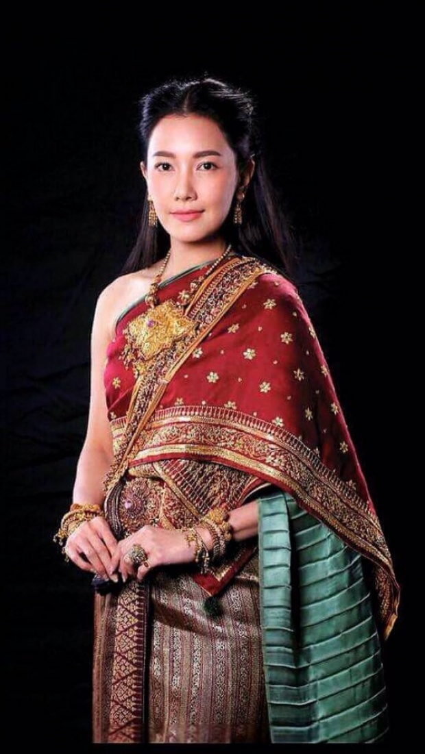 ส่องภาพ!! นุ่น วรนุช นักแสดงหญิงที่ใส่ชุดไทยได้สวยหยาดเยิ้ม