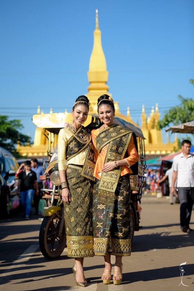 งดงามมาก ! ฝ้าย มิสแกรนด์ สวมชุดนี้ใส่บาตรงานบุญ งามสง่าหัวจรดเท้า ใครเห็นต่างชื่นชม