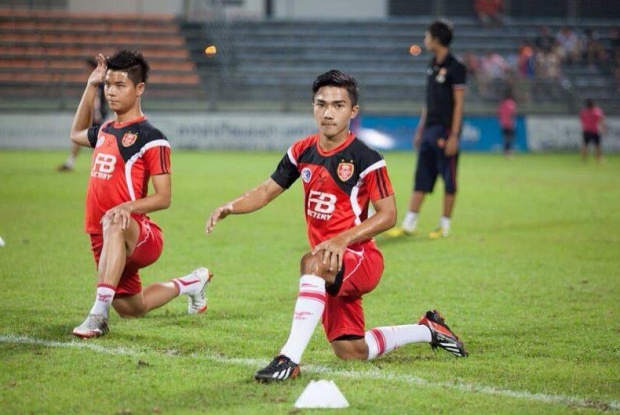 เจ ชนาธิป โดนแฉยับ! ใจดำมาก แอบคุยสาวใหม่แล้ว แถมเพื่อนนักบอลแนะนำให้!