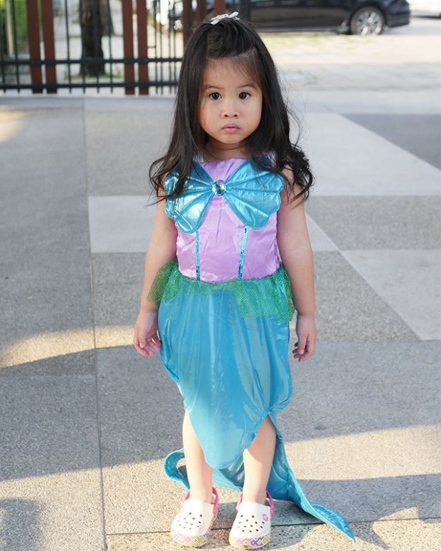 น่ารักสุดๆ!! “น้องมายู” สวมชุด Little mermaid ร่วมงานโรงเรียน