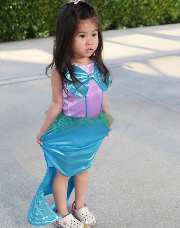 น่ารักสุดๆ!! “น้องมายู” สวมชุด Little mermaid ร่วมงานโรงเรียน