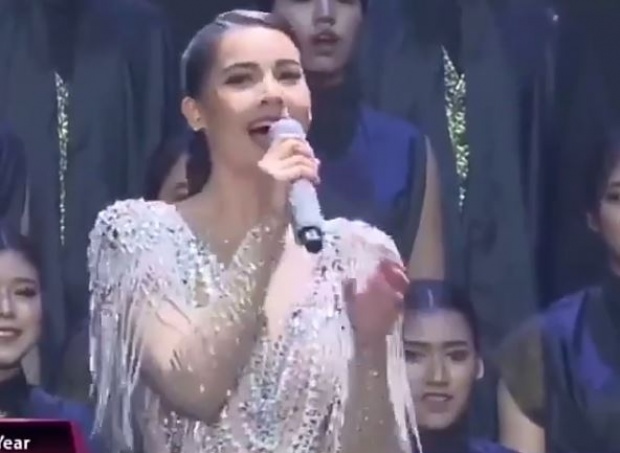 เผยวินาที “ณเดชน์-ญาญ่า” จับไมค์ร้องเพลง Happy Birthday บอกเลยเสียงเพราะจับใจสุดๆ (มีคลิป)