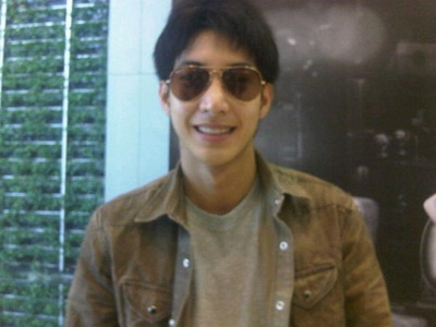 โตโน่ ภาคิณ