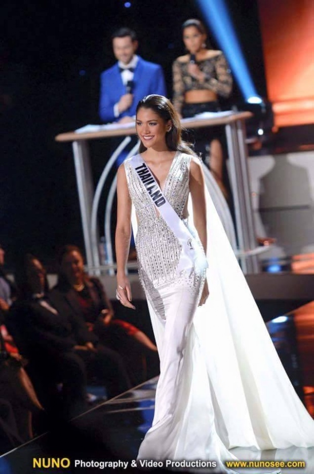 สวยงาม!น้องแนท โชว์เซิ้งกระติ๊บบนเวทีMiss Universe 2015 