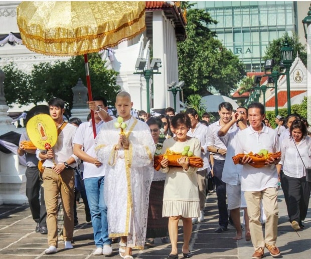 บรรยากาศขบวนแห่ นาคภัทร(พระกิตติภัทโด) (คลิป) 