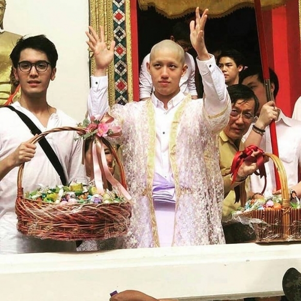 อนุโมทนาบุญ  ต่อ ธนภพ เข้าพิธีอุปสมบท ที่วัดป่าต่างจังหวัดอย่างเรียบง่าย