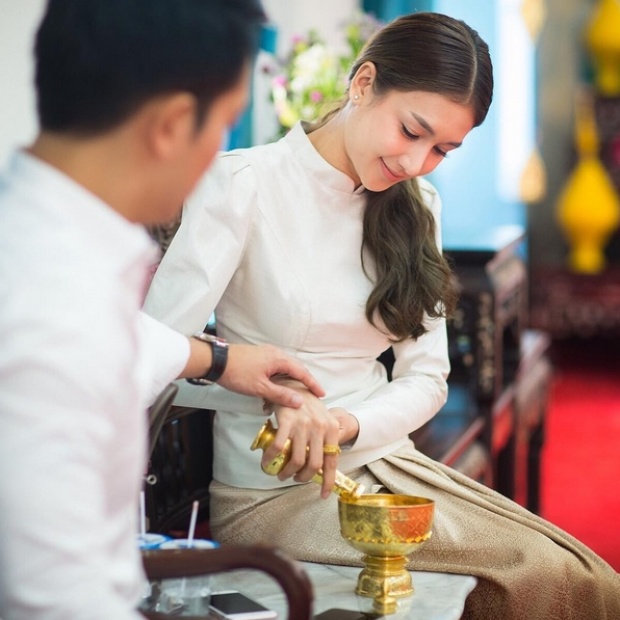 ส่องภาพงานทำบุญวันเกิด ‘เนย โชติกา’ ที่คลับคล้ายคลับคลางานหมั้นสุดๆ