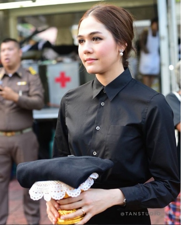 ซาบซึ้งในพระเมตตาเป็นล้นพ้น!! พระองค์โสมฯ ทรงตรัสถาม ชมพู่ ด้วยความห่วงใย!! เหนื่อยไหม?