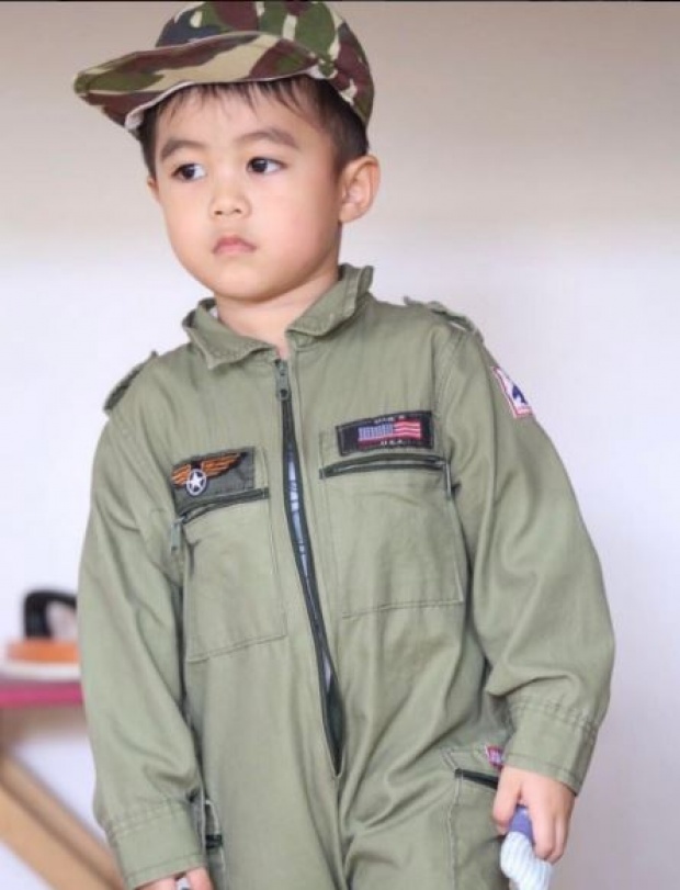 “น้องวิน”ลูกผู้พันเบิร์ด นำเทรนด์ แฟชั่น “ทหารหล่อบอกด้วย”  !!!