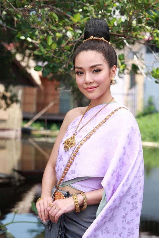 ย้อนวัยใส!! 4 นักแสดงนำ “บุพเพสันนิวาส” ตั้งแต่วัยเรียนจนถึงปัจจุบัน