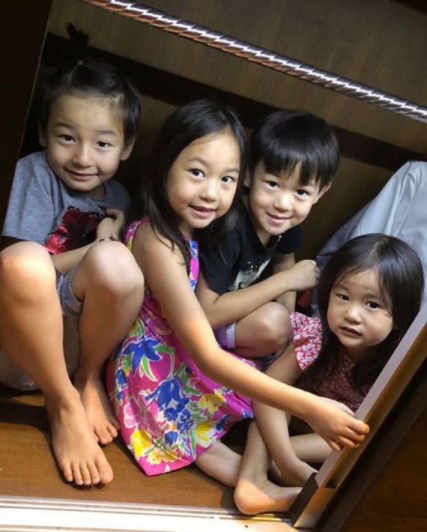 หน้าตาดีทั้งครอบครัว!! ส่องภาพลูกๆทั้ง 4 คน ของ “พลอย ชิดจันทร์” แต่ละคนสวยหล่อสุดๆ