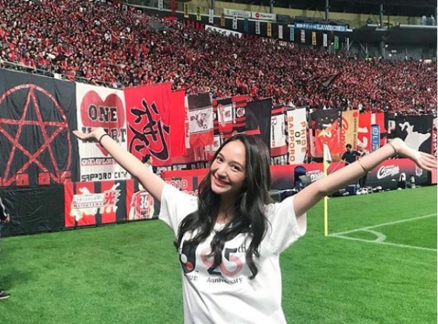 แฟนคลับยุแรงให้ เจ ชนาธิป จีบพิธีกรสาวสวย อดีตนางเอกดังของไทย!