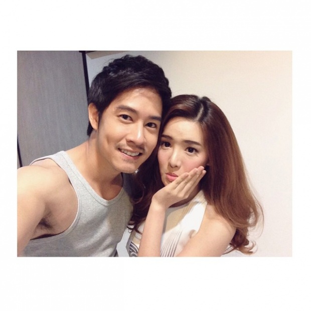 แกรนด์-แฟนตี๋ ห่างอีกรายแล้วจ้า โตโน่-อัค ไม่วายโดนโยงมือที่ 3