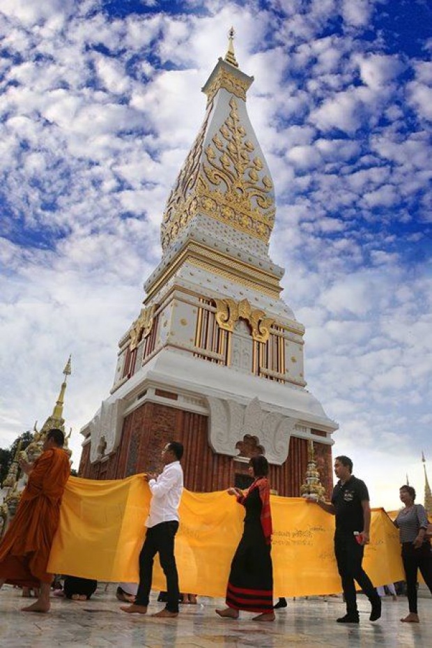 ขนลุก!! จินตหรา พูนลาภ ฟ้อนรำอ่อนช้อยบวงสรวง พญาเต่า