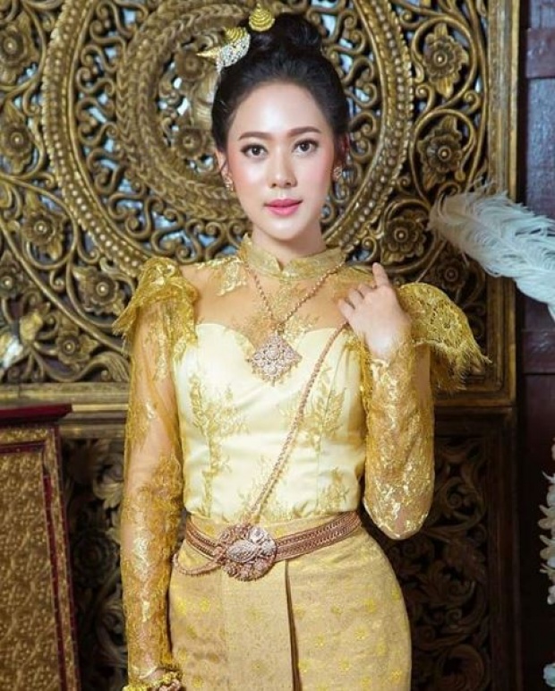 งามอย่างไทยของแท้!! “ทับทิม อัญรินทร์” ขอสวมชุดไทย งานนี้สวยเลอค่าหนักมาก!!