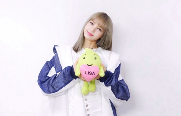 รับทรัพย์ 8 หลัก Lisa ไอดอลสาว แห่ง BLACKPINK คว้างานพรีเซนเตอร์บ้านเกิด