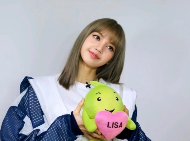 รับทรัพย์ 8 หลัก Lisa ไอดอลสาว แห่ง BLACKPINK คว้างานพรีเซนเตอร์บ้านเกิด