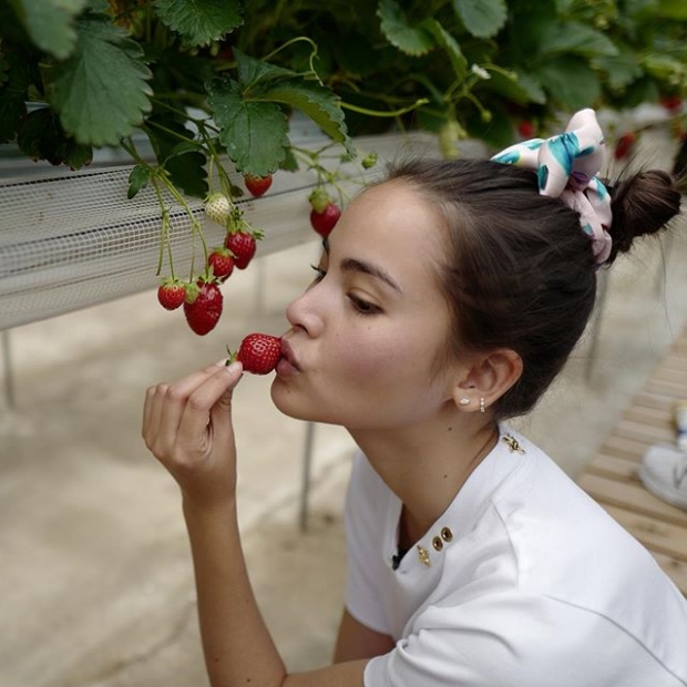 พาชม! รีแอคชั่น “ญาญ่า อุรัสยา” หลังถูกสื่อไทยยกให้เป็น “นางเอกหน้าสวยอันดับ 2” 